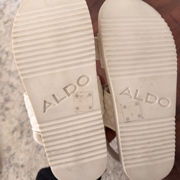 ALDO Eowiliwia Quilted Sandal In White - Picture 2 of 2
